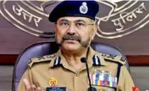 यूपी पुलिस में नई तैनाती नीति: अब एक ही जिले में काम कर सकेंगे पति-पत्नी​