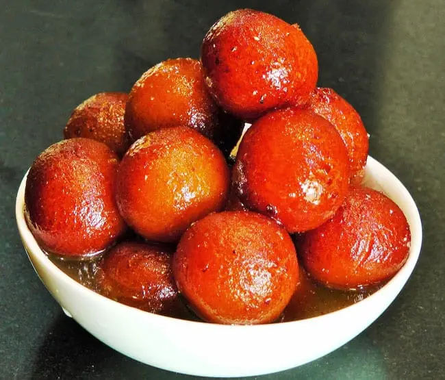गुलाबजामुन